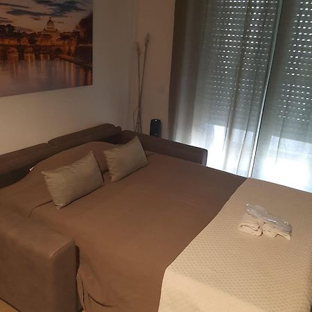 Michelangelo Airport Suite Room فيوميتشينو المظهر الخارجي الصورة